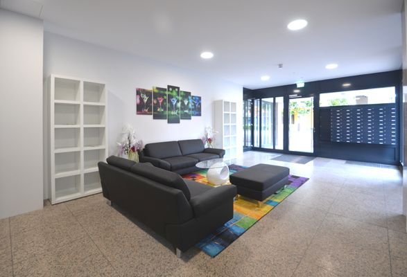 C4L Lobby Frankfurt.jpg