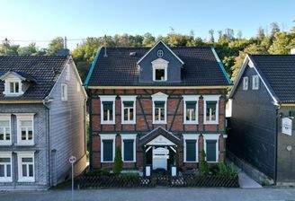 Vorderansicht vom Objekt 