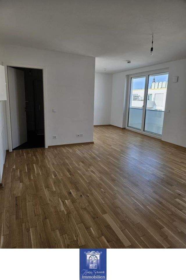 Wohntraum mit schönem Balkon, hochwertiger EBK und exklusivem Bad! - Photo 1