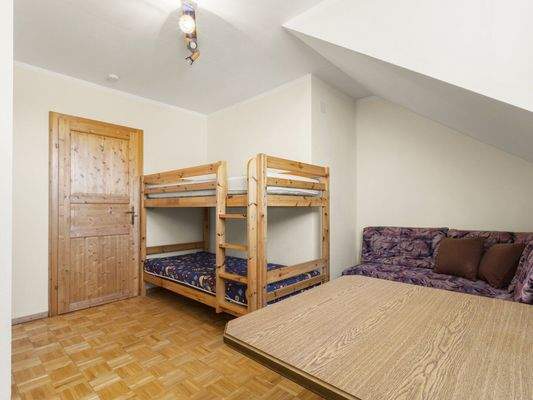 Schönes 247m² Mehrfamilienwohnhaus mit 4 Wohnungen am Weißensee mit Seeblick und Seenähe in TOPLAGE