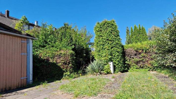 Stellplatz mit Schuppen