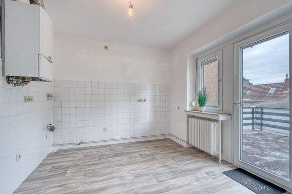 OG - Küche mit Zugang zur Dachterrasse