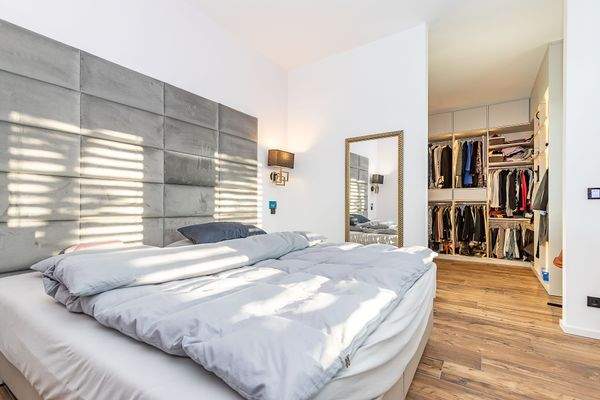 Schlafzimmer & Ankleide