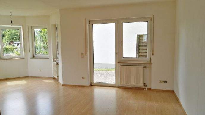 Wohn-/Esszimmer (Zimmer Nr.3)