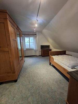 Altbau Schlafzimmer oben