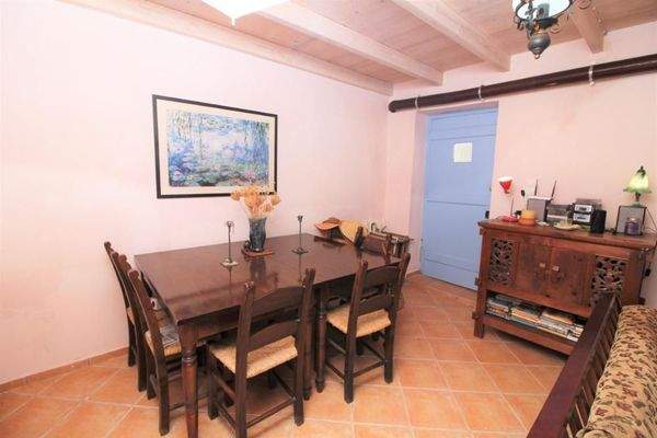 Schönes Steinhaus zum Verkauf mit Meerblick in Aspro