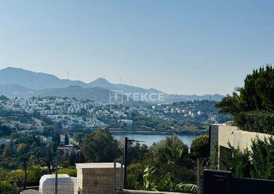 Villa with a Private Pool in a Complex Near the Beach in Yalıkavak