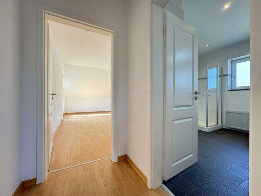 Flur zum Bad und Schlafzimmer