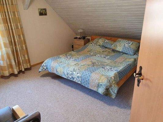 OG Großes Schlafzimmer