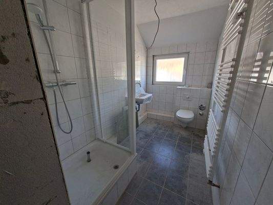 Badezimmer mit Dusche