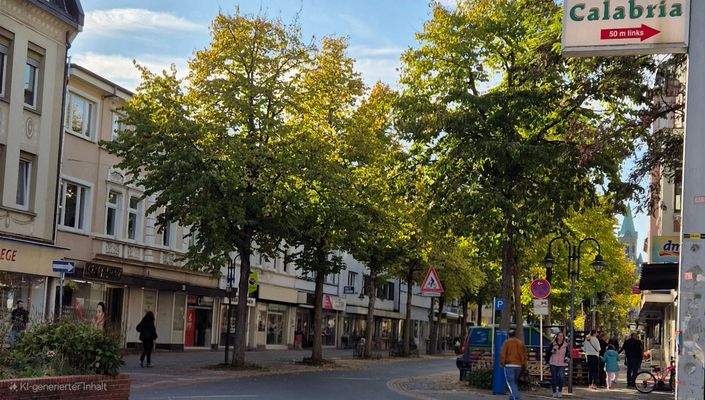 verkehrsberuhigte Hauptstraße