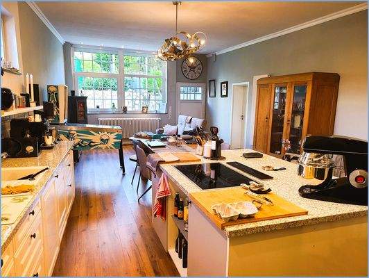 Koch-Ess und Wohnbereich Hinterhaus EG links