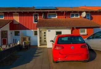 Modernisiertes Reihenhaus in familienfreundlicher Lage – komfortables Wohnen in Kiel