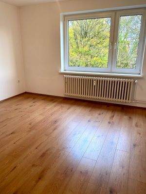 Ruhiges Schlafzimmer zur grünen und ruhigen Vorderhofseite