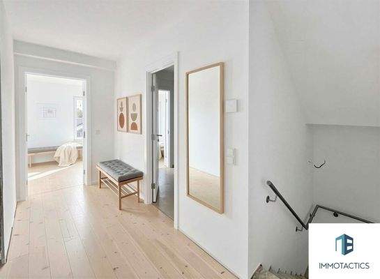 Treppenabgang und Diele