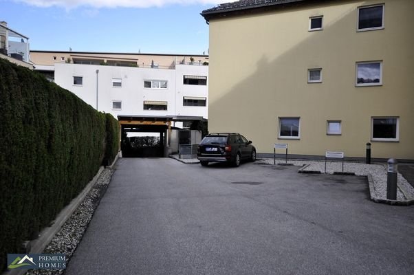 WATTENS - Attraktive 74m² Wohnung - Garagenzufahrt mit Besucherparkplatz