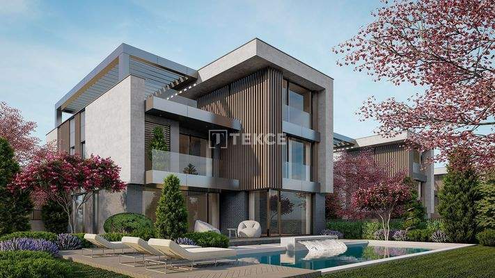 Villas in a Complex with Spacious Private Garden in Ankara, İncek