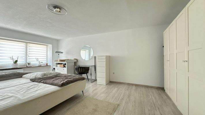 1. Schlafzimmer (EG)