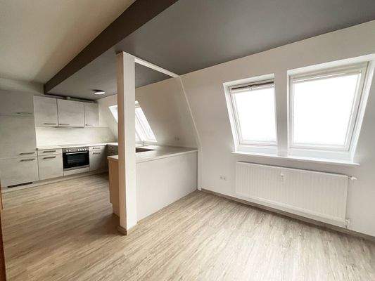 Küche mit Essbreich