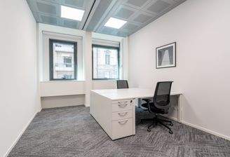 Regus Milan Via Broletto 5546 Milan Italy Small Of