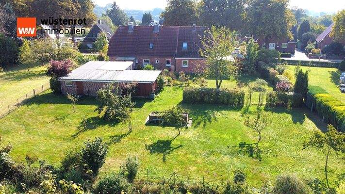 GesamtGrundstück Garten Luft