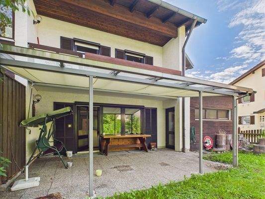 Hausansicht vom Garten