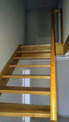 Innentreppe nach oben.jpg