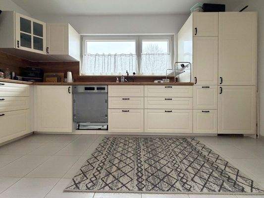 EG Küche: Mit der Einbauküche macht das Kochen Spaß