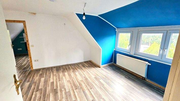 Vorzimmer mit Blick ins Schlafzimmer