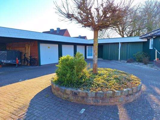 Garagen und Abstellflächen