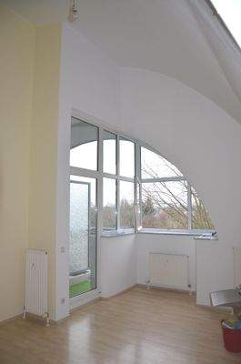 Wohnbereich mit kleiner Arbeitsnische