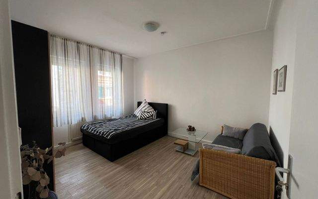 2 WG Zimmer Stuttgart möbliert Zuffenhausen Wohnen auf zeit bei urbanbnb 7.jpeg