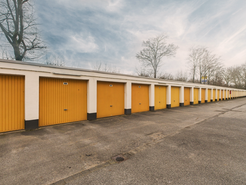 Dormagen Garage, Dormagen Stellplatz
