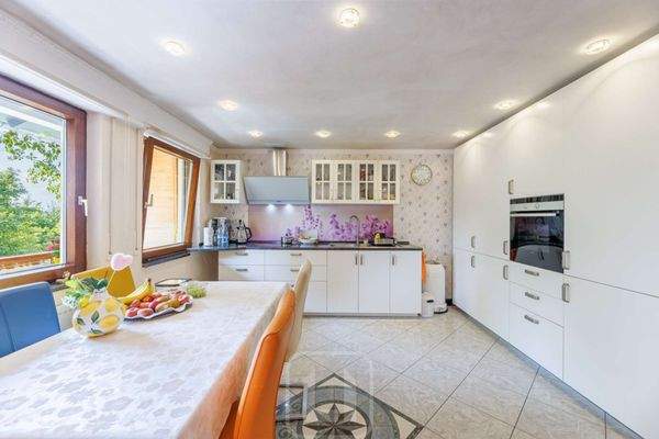 Moderne Einbauküche