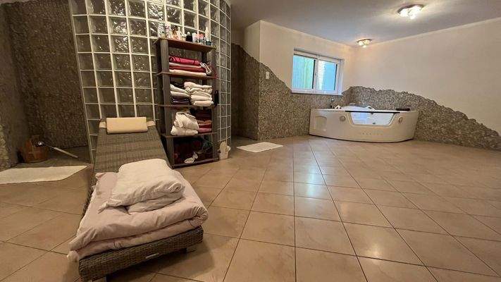 Wellness - Glasbausteinwand