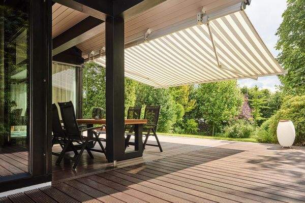 Überdachte Terrasse