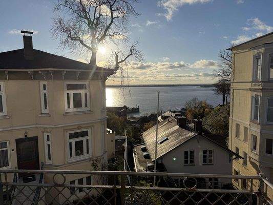 Blick auf die Elbe (Süd-West)