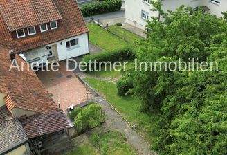 3 Hausansicht hinten mit Nebengebäude