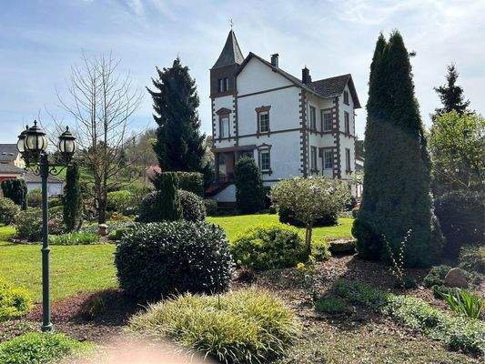 Haus mit Gartenblick