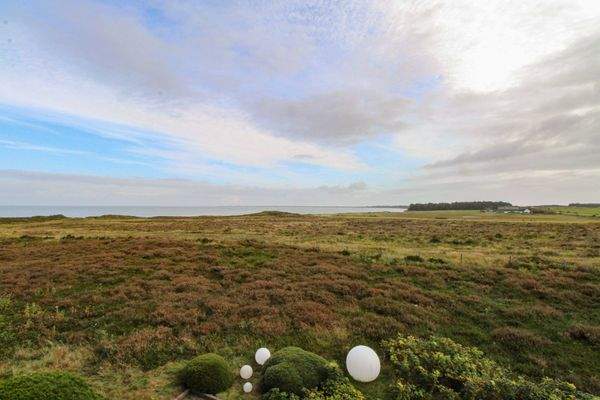 Blick von der Loggia auf Heide und die Nordsee