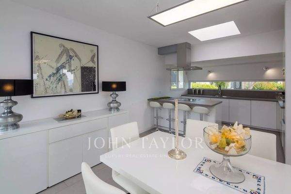 Salle de bains Carrelage Fenêtre de toit Acier inoxydable