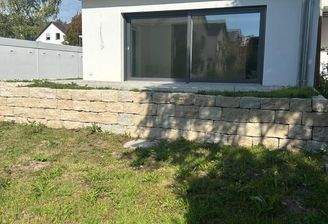 Blick auf die Rückseite des Hauses