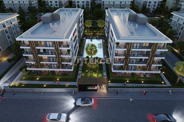 Apartments in a Complex with a Pool Near the Sea in İzmir Karşıyaka