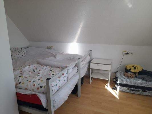 Schlafzimmer_DG_Nellingen.jpg
