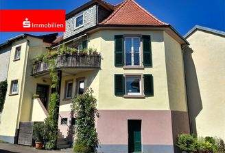 KI-generiert: Straßenansicht