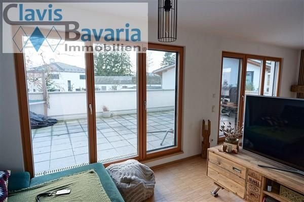 großes WoZi und Dachterrasse
