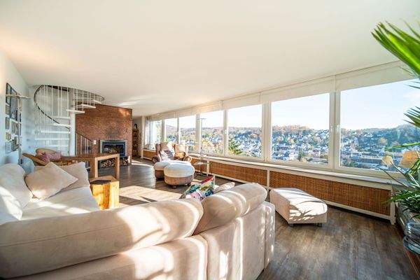 Wohnzimmer mit schöner Aussicht