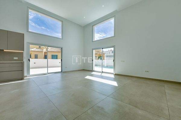 3-Bedroom Villa with Private Pool in Finestrat Alicante