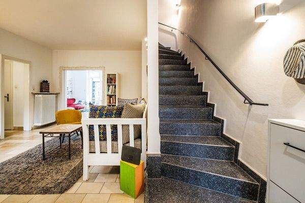 Treppenaufgang zu den privaten Etagen