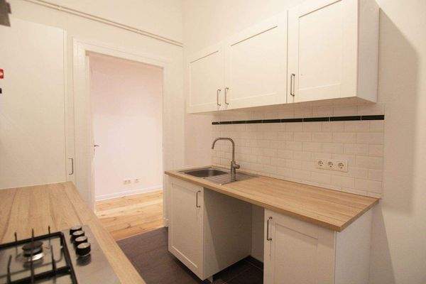 Küche mit Einbauküche